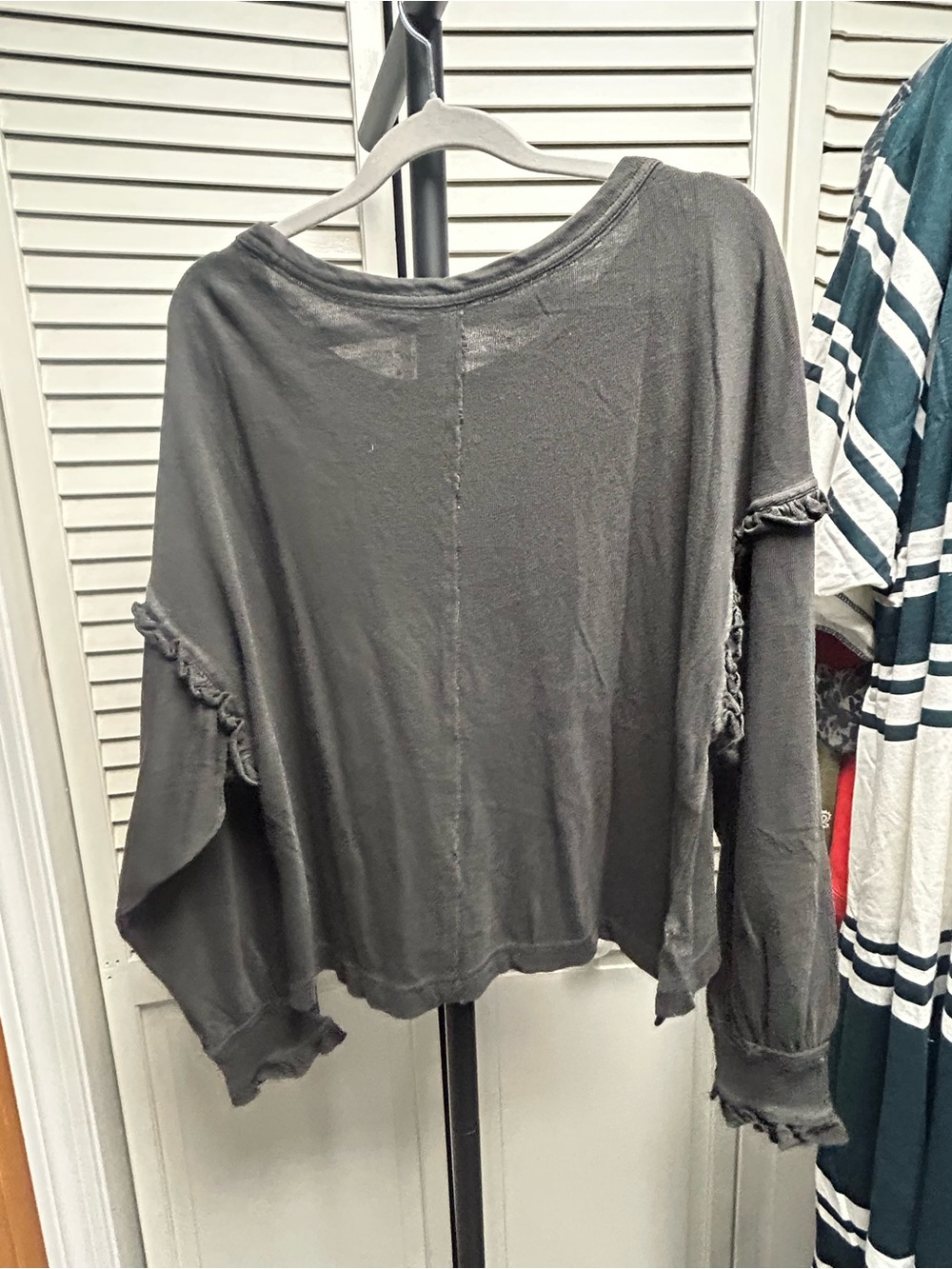 Nwot Pilcro Après Long-Sleeve Ruffled Cotton T-Shirt - Picture 6 of 6